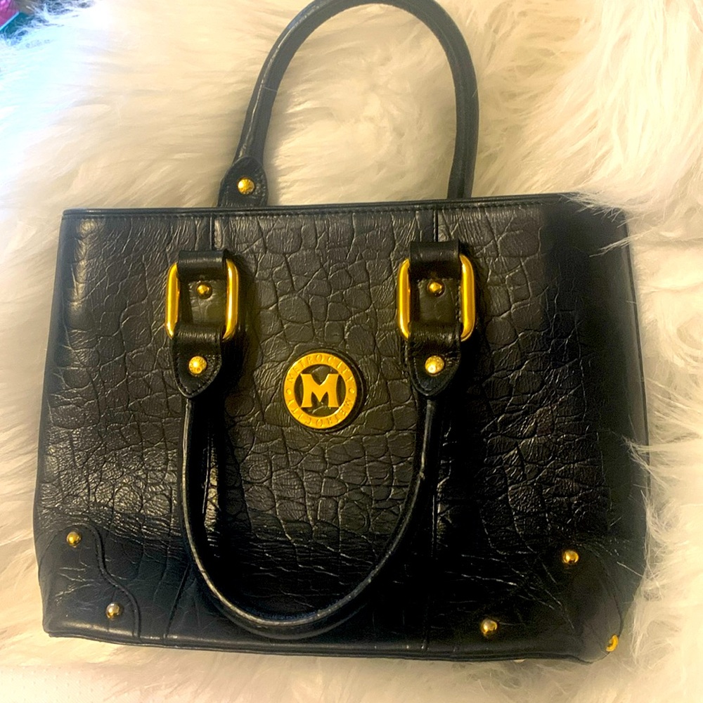Metro city black hand bag